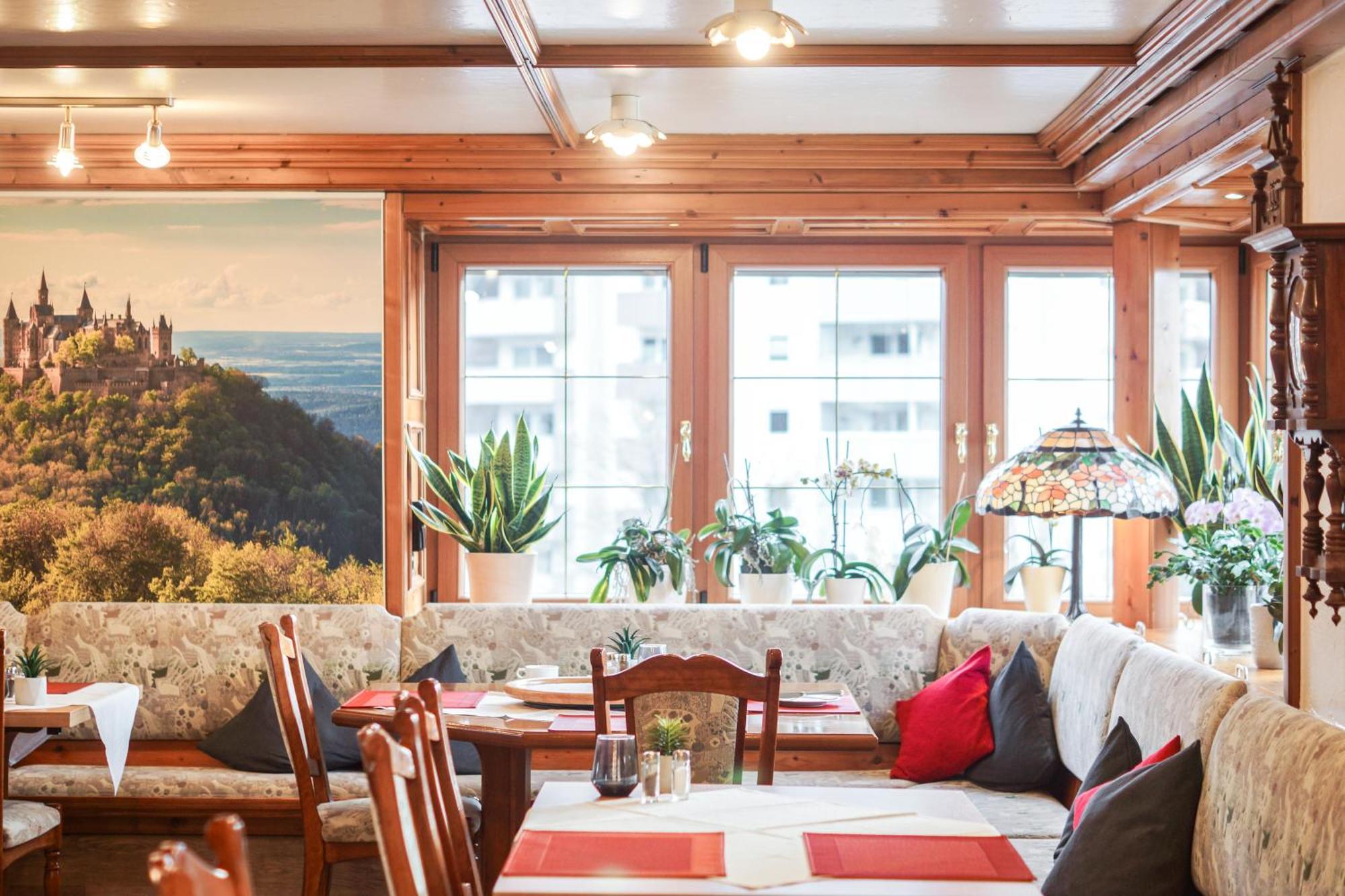 Hotel Garni In Der Breite アルプシュタット エクステリア 写真