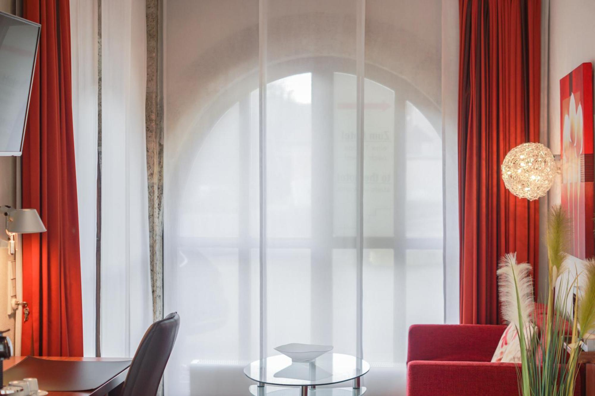 Hotel Garni In Der Breite アルプシュタット エクステリア 写真