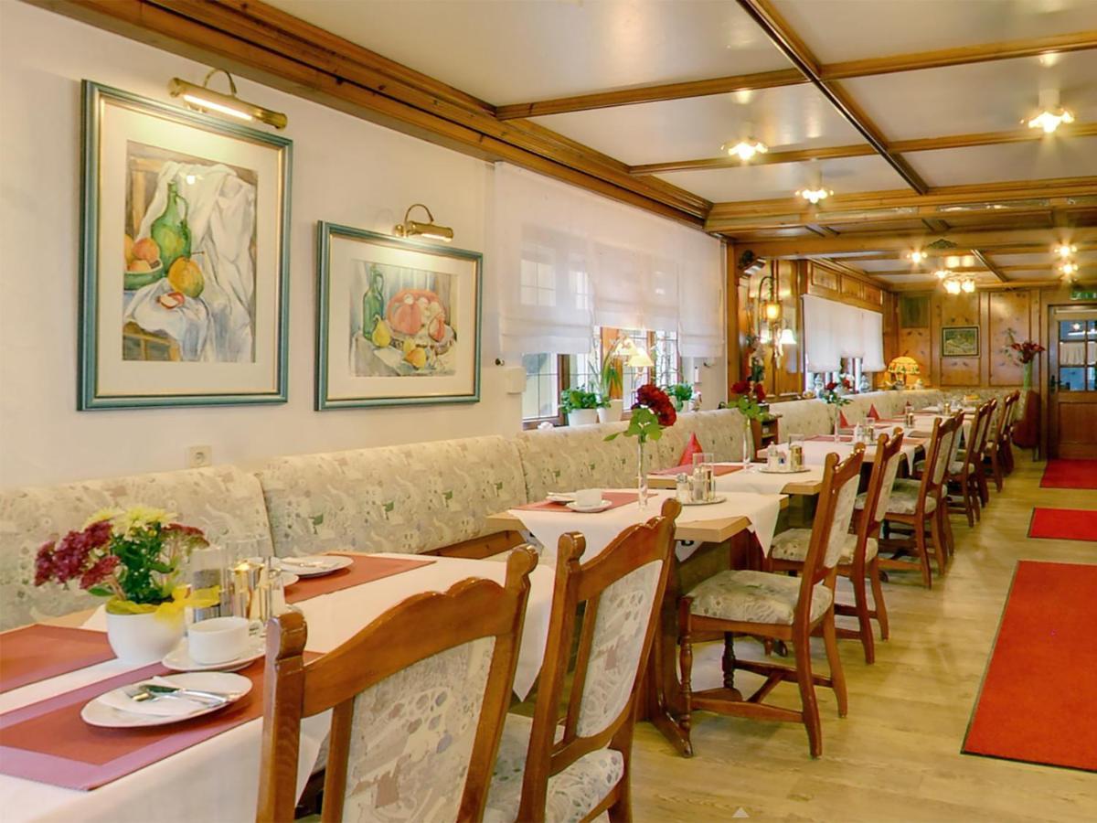 Hotel Garni In Der Breite アルプシュタット エクステリア 写真